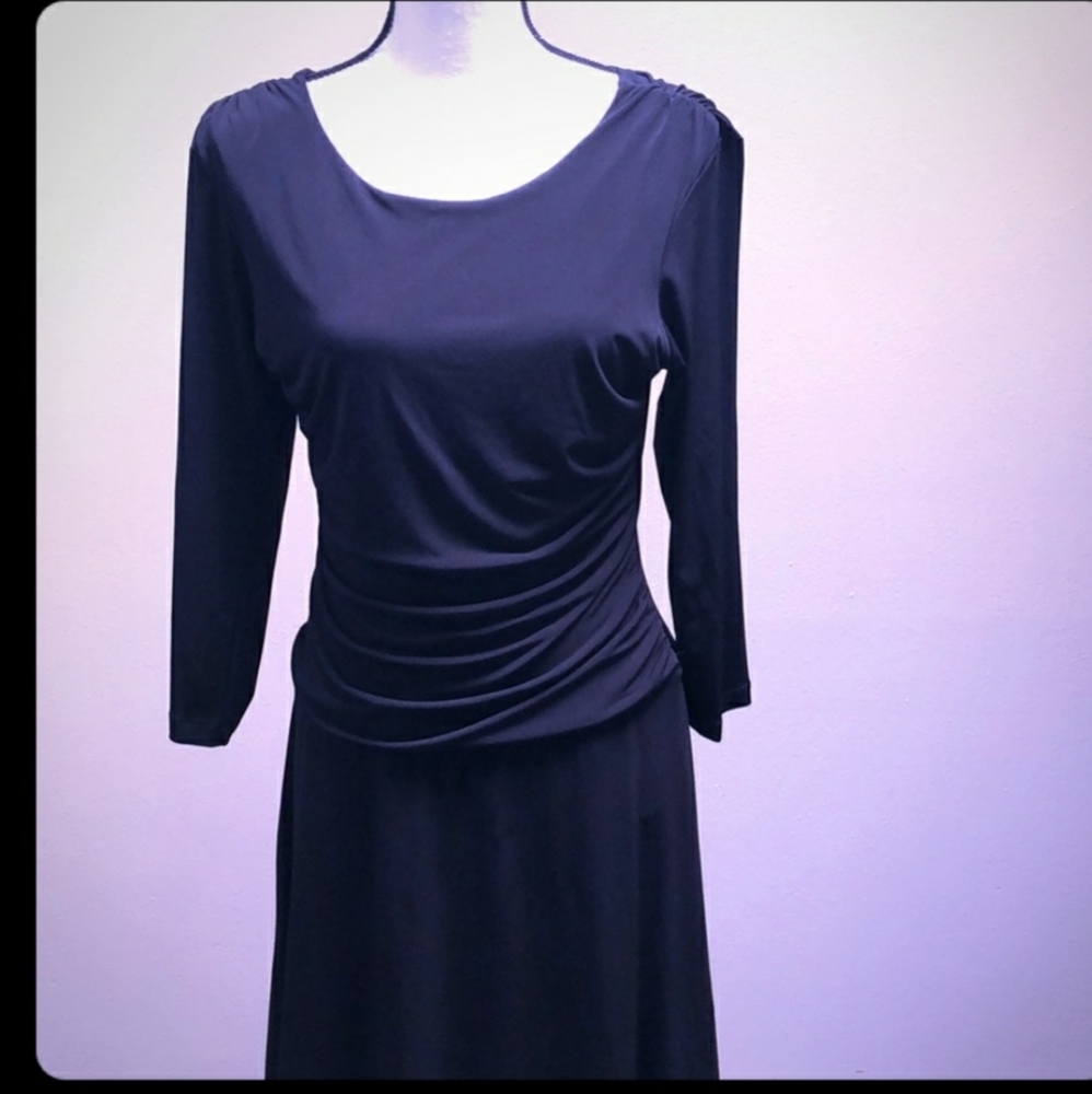 Slimming LBD 🖤 Long Sleeves